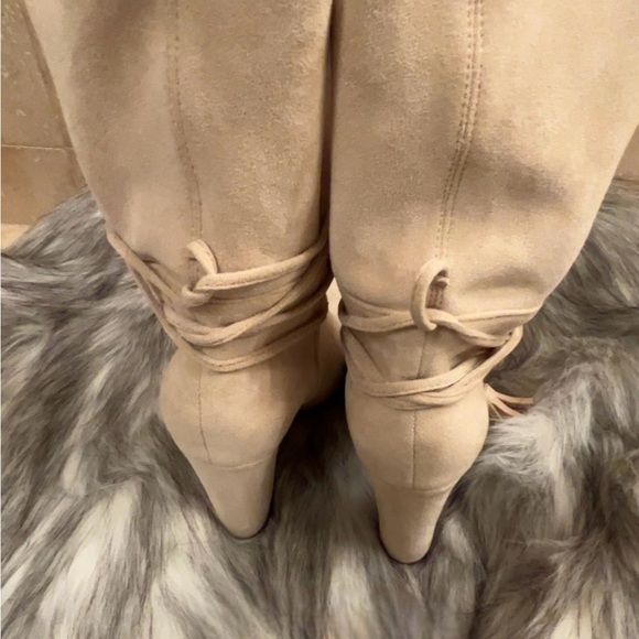 Trendy Ankle Boots Size 9 - Picture 11 of 12